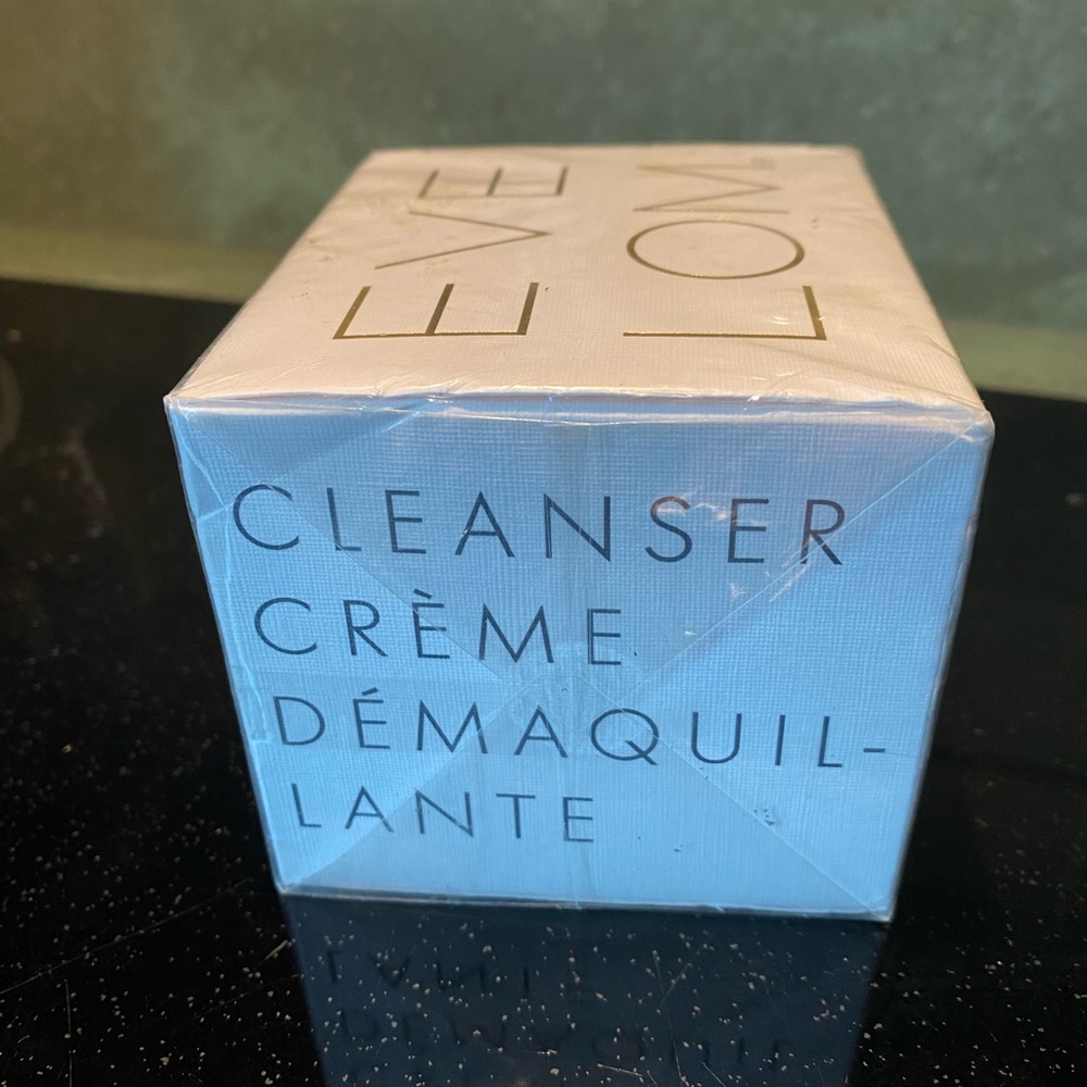NEW and sealed!!Eve Lom Cleanser in original cello wrapping